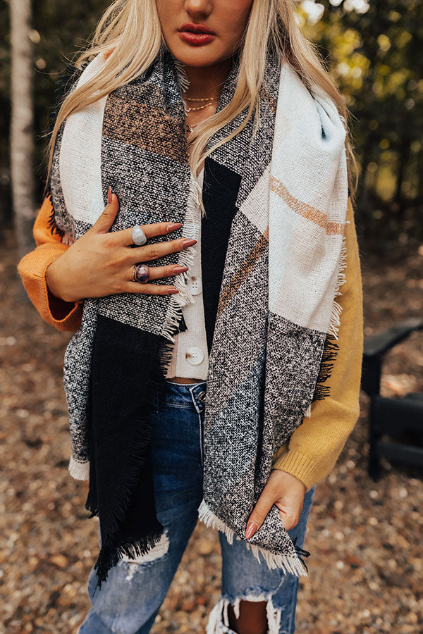 Brooklyn Bridge Blanket Scarf in Ivory Image - 4