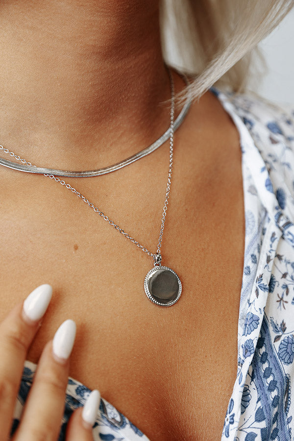 Alamo Kisses Necklace In Silver Image - 2