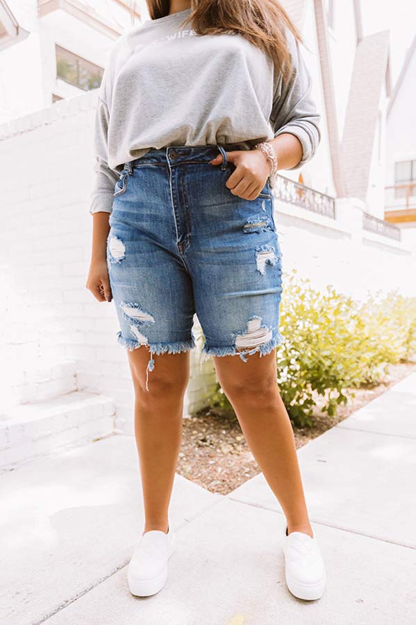Risen The Sonya Hight Waist Distressed Shorts Curves Image - 1