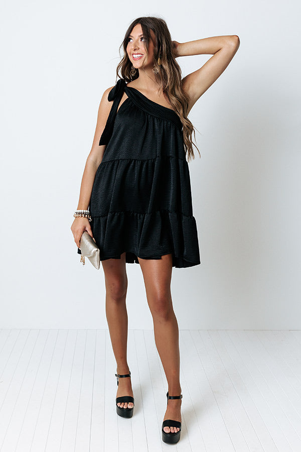 Main Street View Shift Dress In Black