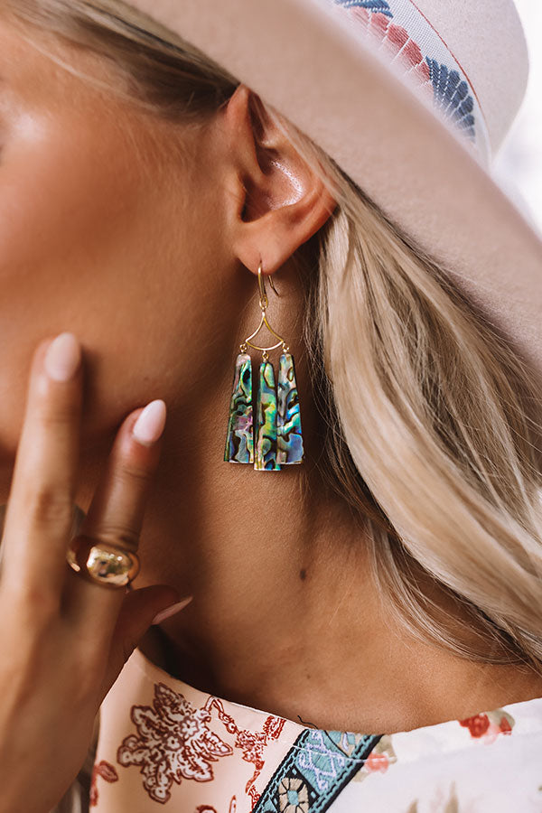 Kendra Scott Layton Gold Statement Earrings in Abalone Shell Image - 2