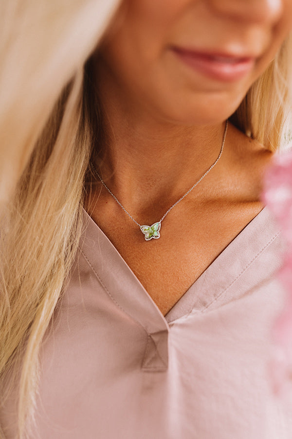 Kendra Scott Lillia Butterfly Silver Pendant Necklace in Iridescent Abalone Image - 3