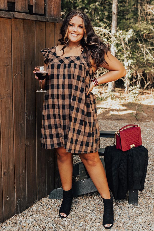 Trend Forecast Gingham Dress In Brown Curves Image - 1