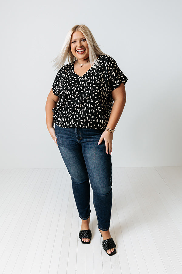 Balancing Act Shift Top In Black Curves Image - 1