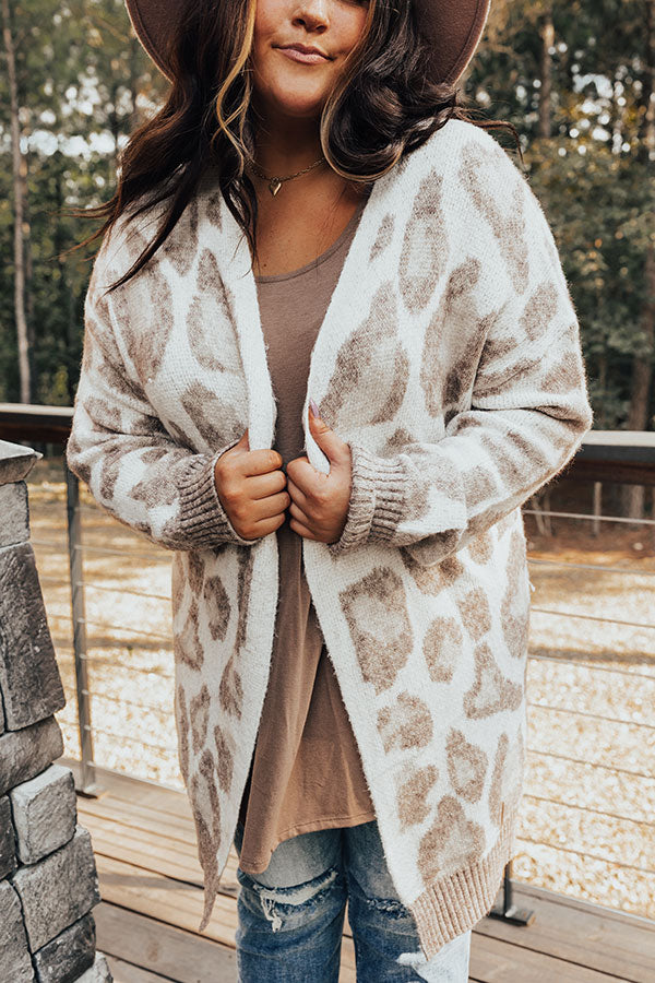 Northern Chill Leopard Cardigan In Ivory Curves Image - 4