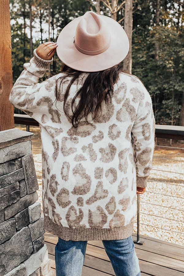 Northern Chill Leopard Cardigan In Ivory Curves Image - 5