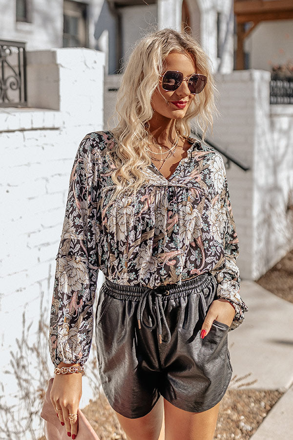 The Ivee Floral Babydoll Top in Black Image - 3