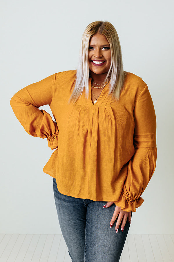 Santa Cruz Chic Shift Top In Golden Honey Curves Image - 1