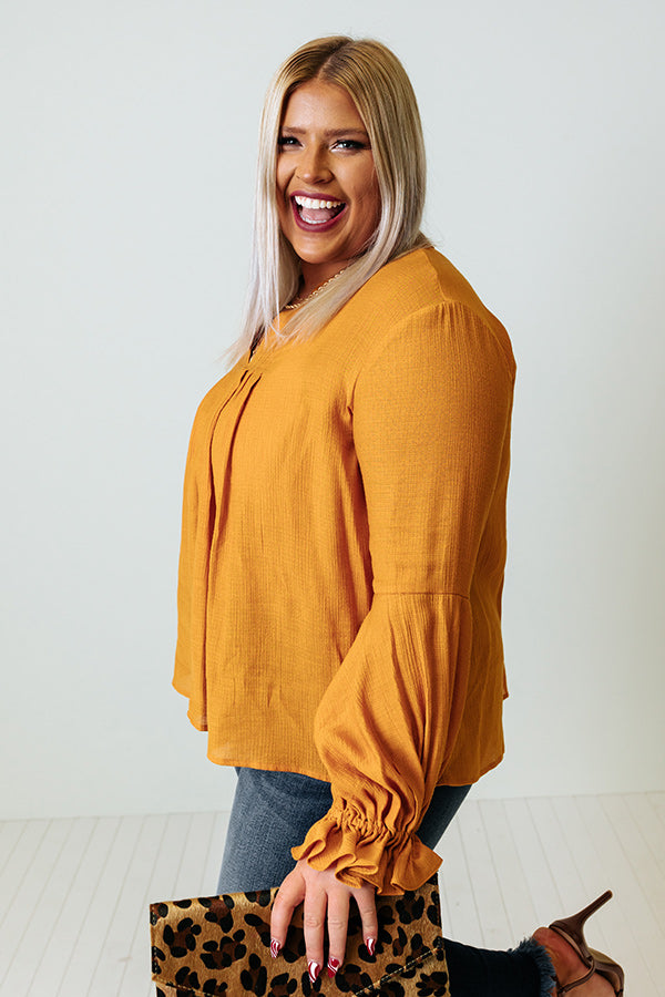 Santa Cruz Chic Shift Top In Golden Honey Curves Image - 3