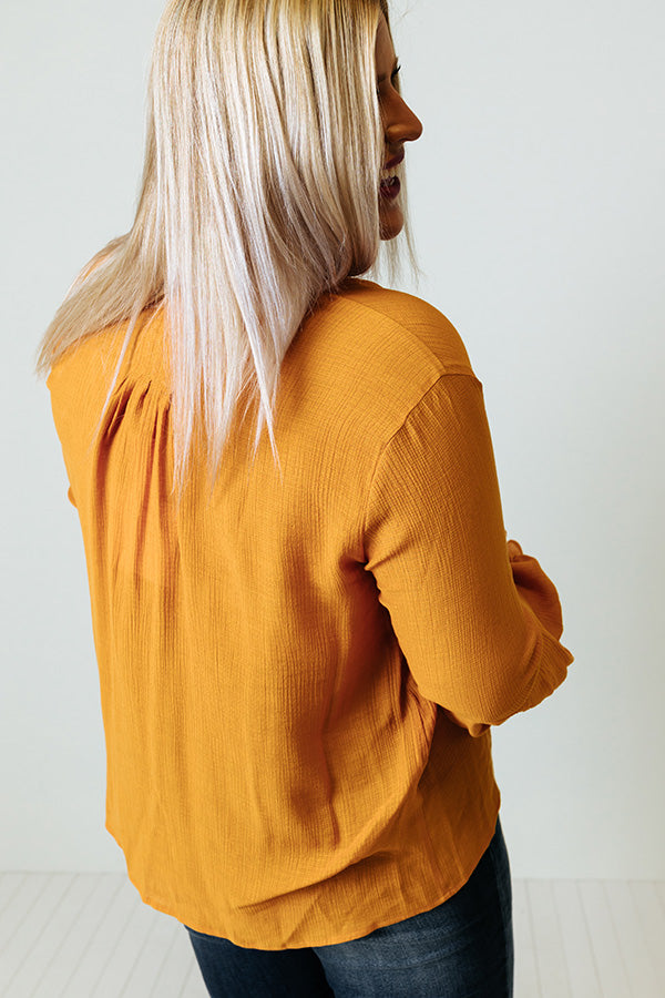 Santa Cruz Chic Shift Top In Golden Honey Curves Image - 4