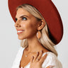 Kendra Scott Baroque Ella Gold Drop Earrings in Orange Banded Agate Image - 1