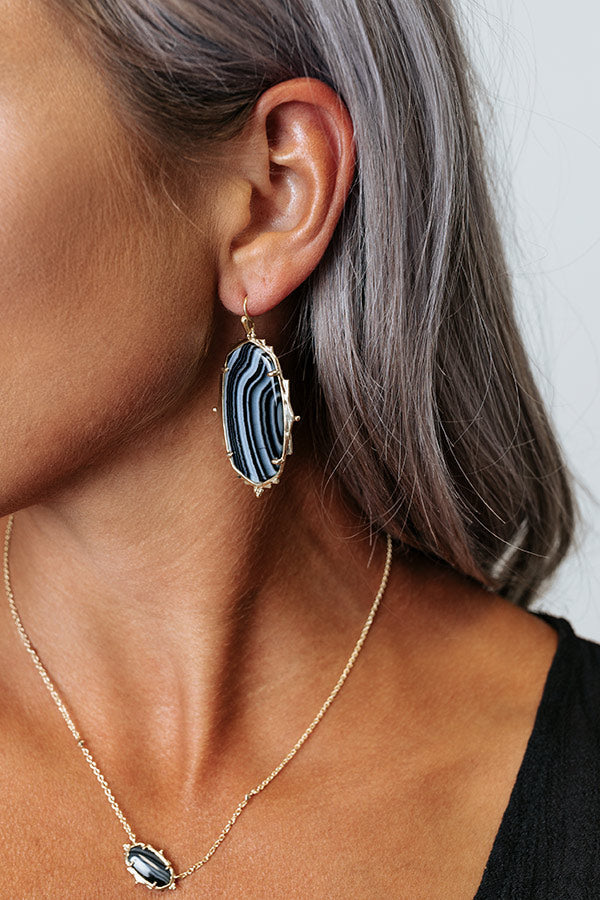 Kendra Scott Baroque Ella Gold Drop Earrings in Black Banded Agate Image - 2