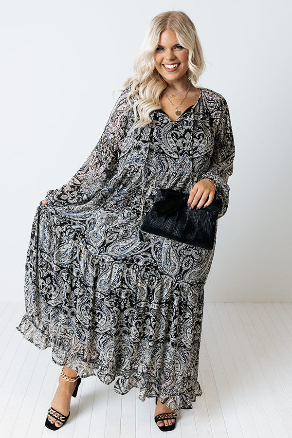 The Regina Paisley Dress Curves Image - 1