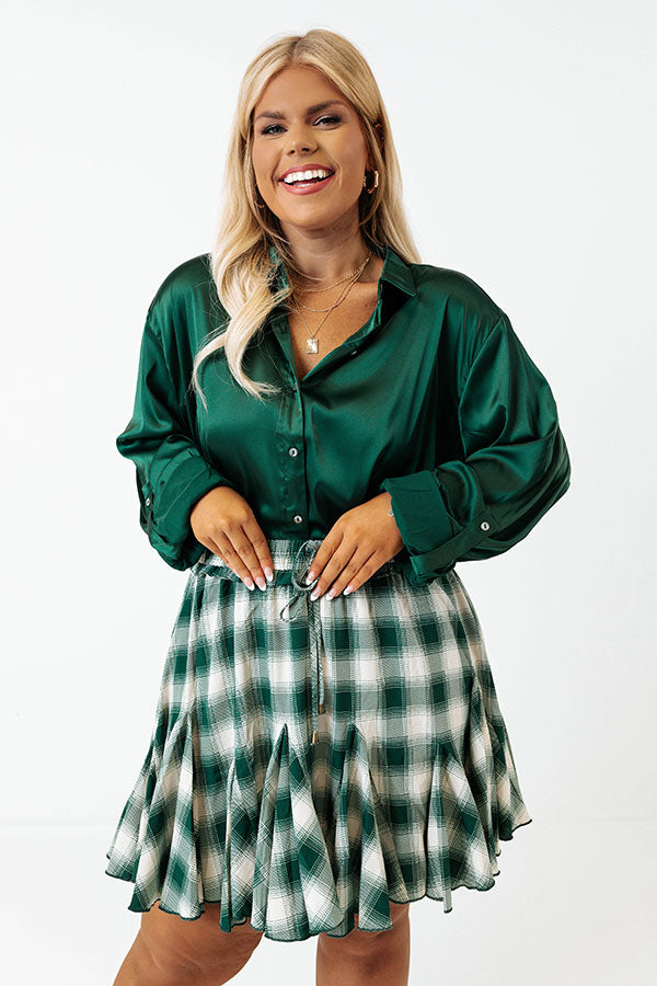 Small Town Holiday Skirt In Green Curves Image - 1