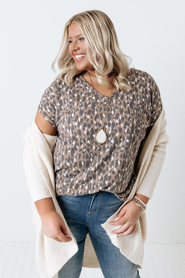 Good Outfit Day Leopard Top In Mocha Curves Image - 1