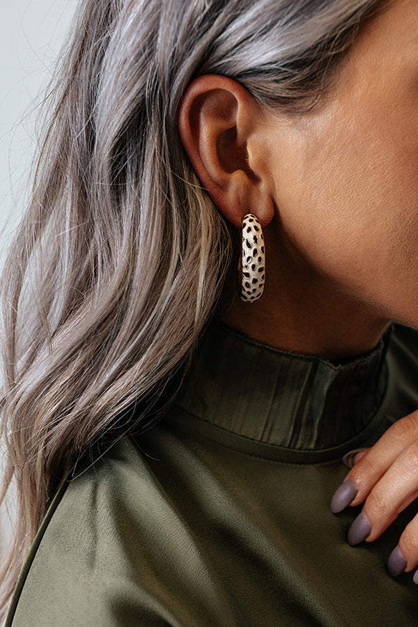 Chic Sweetheart Earrings In White