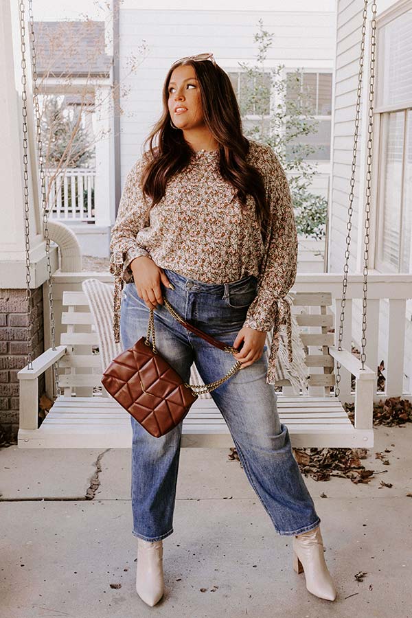 Vino Weekend Floral Shift Top Curves Image - 2