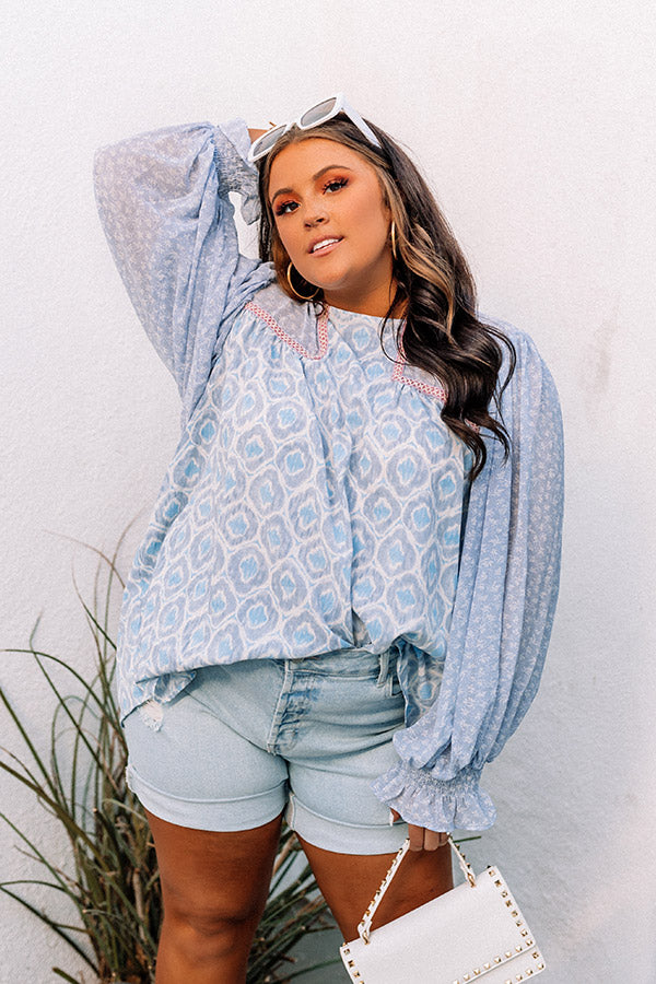 Fashionable Favor Shift Top In Sky Blue Curves Image - 1