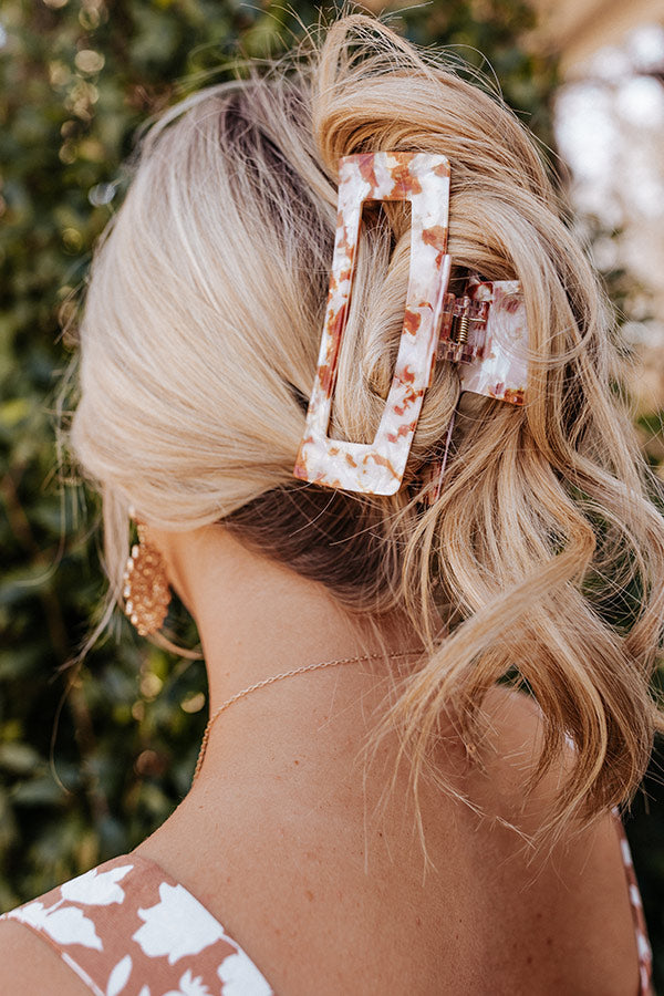 Eco-Friendly Jumbo Open Shape Claw Clip in Brown Image - 1