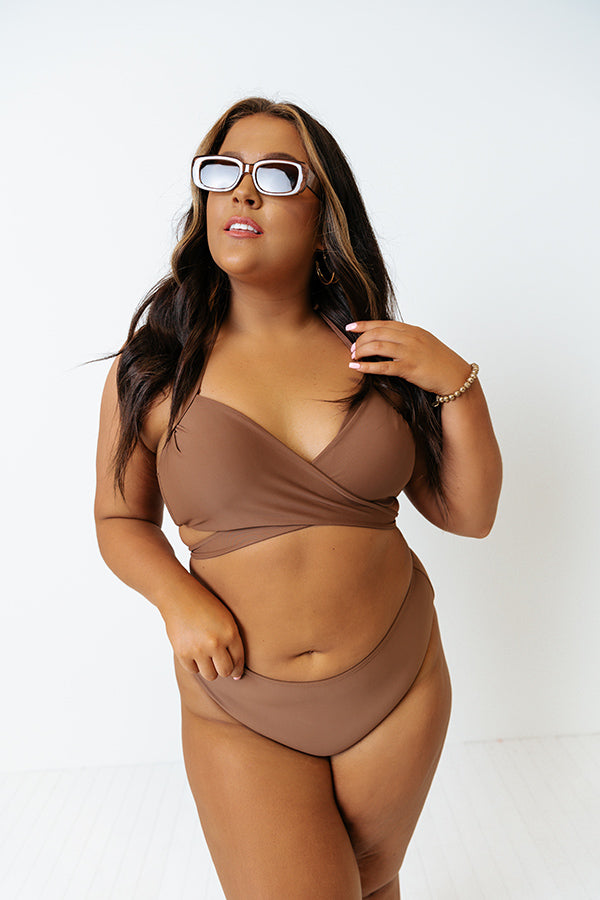 Sandy Seaside Wrap Bikini Top in Chocolate Curves Image - 2