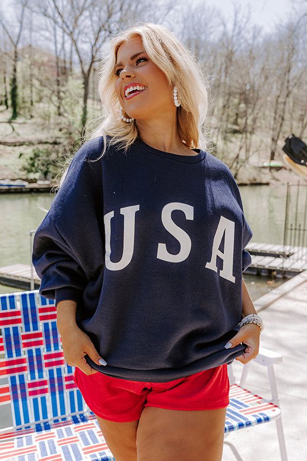 USA Graphic Sweatshirt In Navy Curves