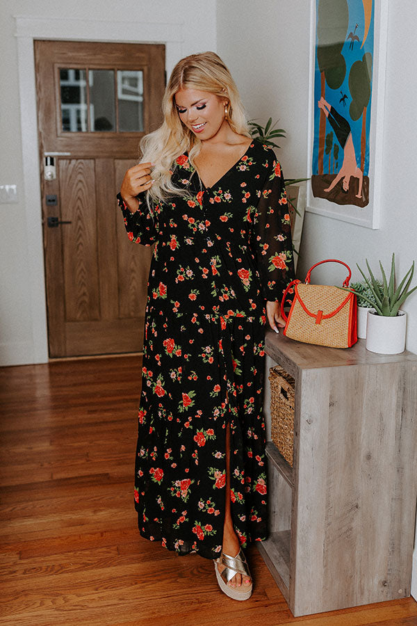 Seas The Moment Floral Maxi in Black Curves Image - 1