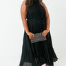 Point Of Pretty Pleated Maxi in Black Curves Image - 1