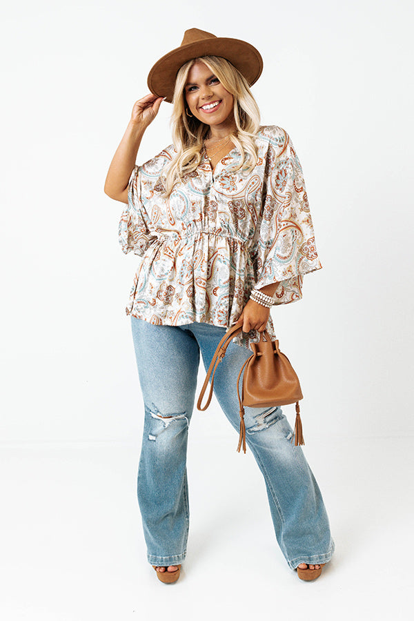 Looking For Peace Paisley Top Curves Image - 2