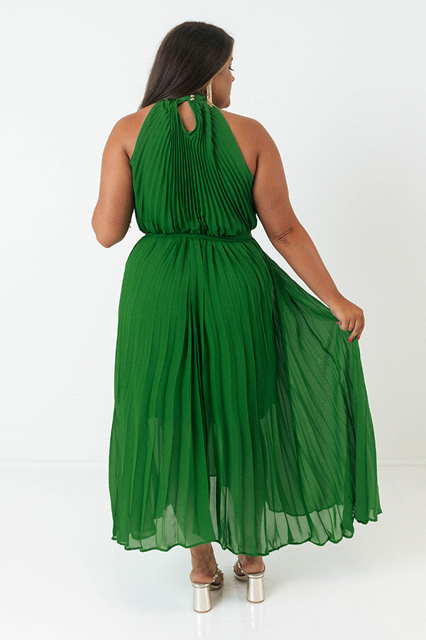 Point Of Pretty Pleated Maxi Dress In Kelly Green Curves Image - 5
