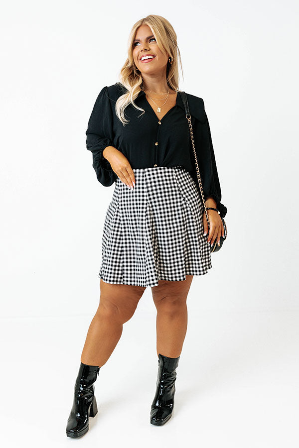 Watch The Show Shift Top In Black Curves Image - 2