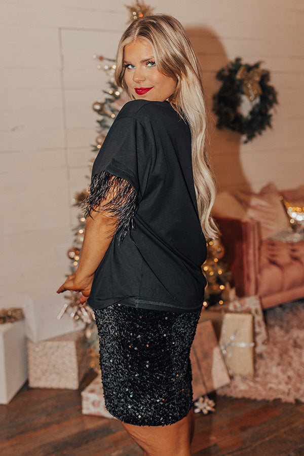 Point The Way Feather Shift Top In Black Curves Image - 3