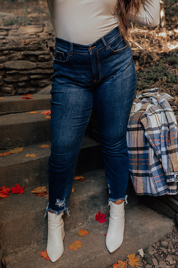 Judy Blue The Keats Midrise Distressed Ankle Skinny Curves Image - 5