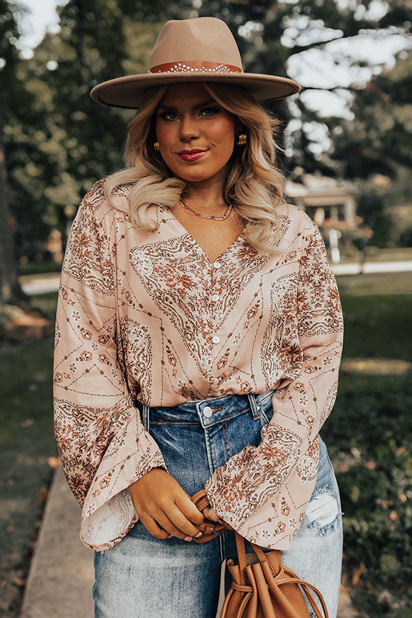 Cafe Date Shift Top Curves