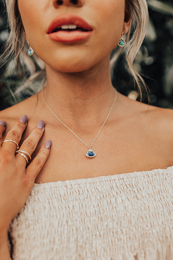 Kendra Scott Kendall Gold Pendant Necklace in Bronze Veined Lapis Turquoise Magnesite Image - 2