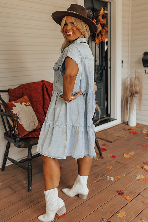 Genuine Reaction Denim Dress In Light Wash Curves Image - 4