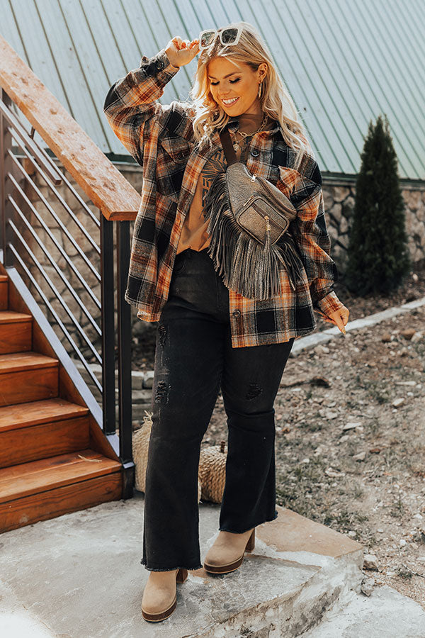Find Me By The Bonfire Jacket In Black Curves Image - 2