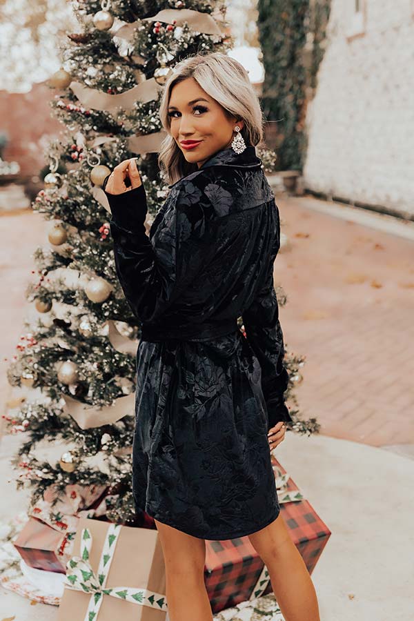 Downtown Elegance Velvet Dress Image - 3