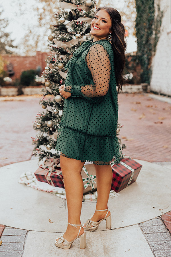 First Kiss Dreaming Dress In Hunter Green Curves Image - 3