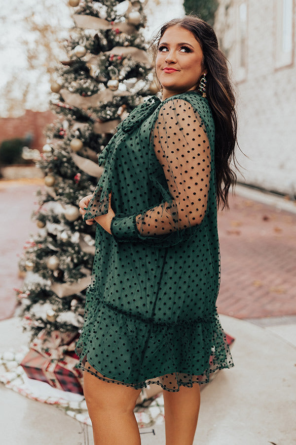 First Kiss Dreaming Dress In Hunter Green Curves Image - 5
