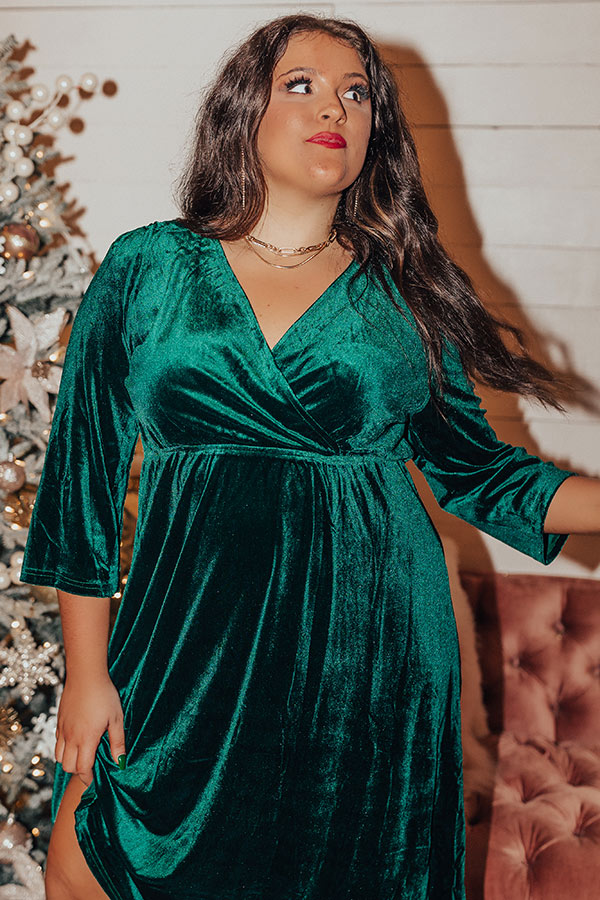 Tea Reader Velvet Midi Curves Image - 2