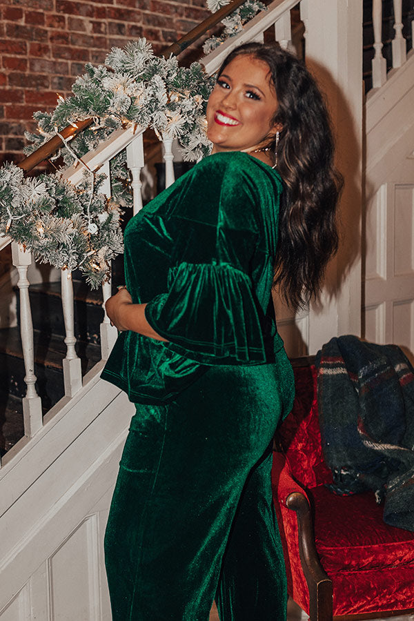 True To Form Velvet Top Curves Image - 3