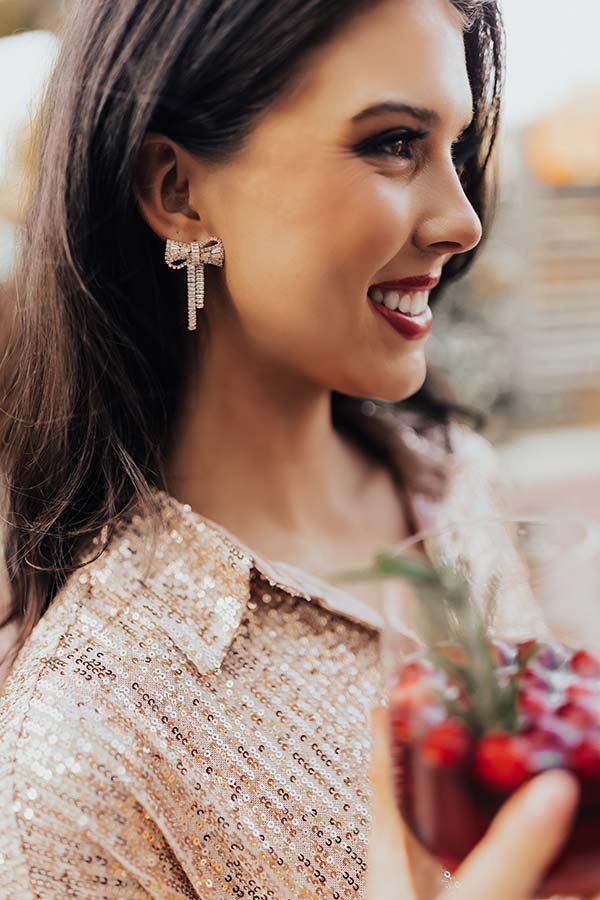 Front Row Effortless Earrings In Gold Image - 2