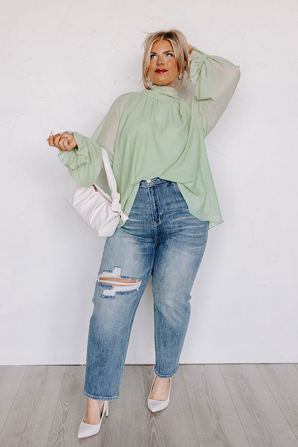 Simply Polished Shift Top in Mint Curves Image - 2