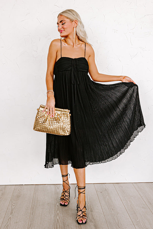 Powerful Love Pleated Midi In Black Image - 1