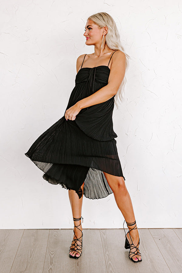 Powerful Love Pleated Midi In Black Image - 5