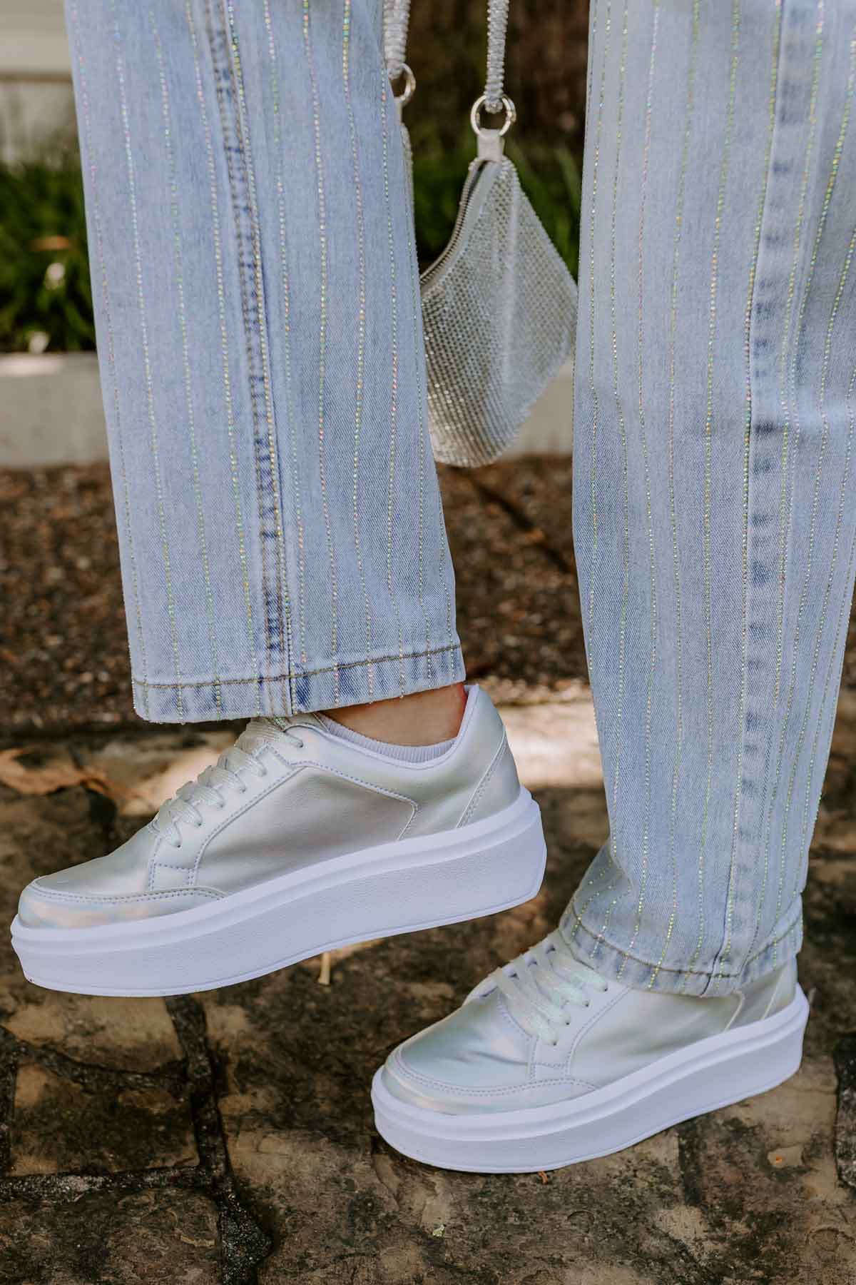 The Kimora Metallic Sneaker In Iridescent Image - 4