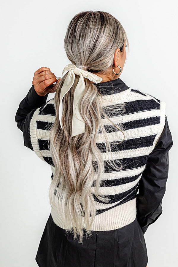 Exceptionally Chic Velvet Bow Hair Clip in Cream