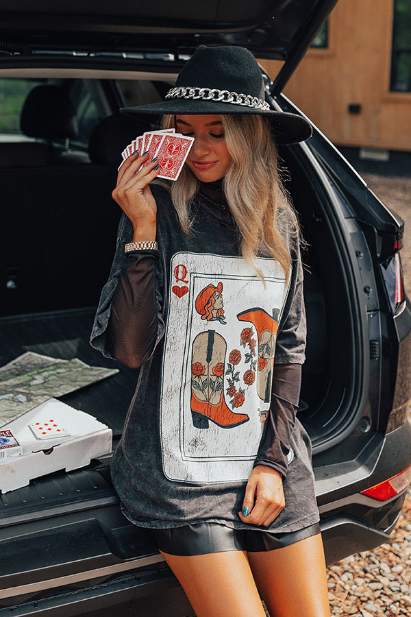 Queen Of Hearts Distressed Graphic Tee Image - 1