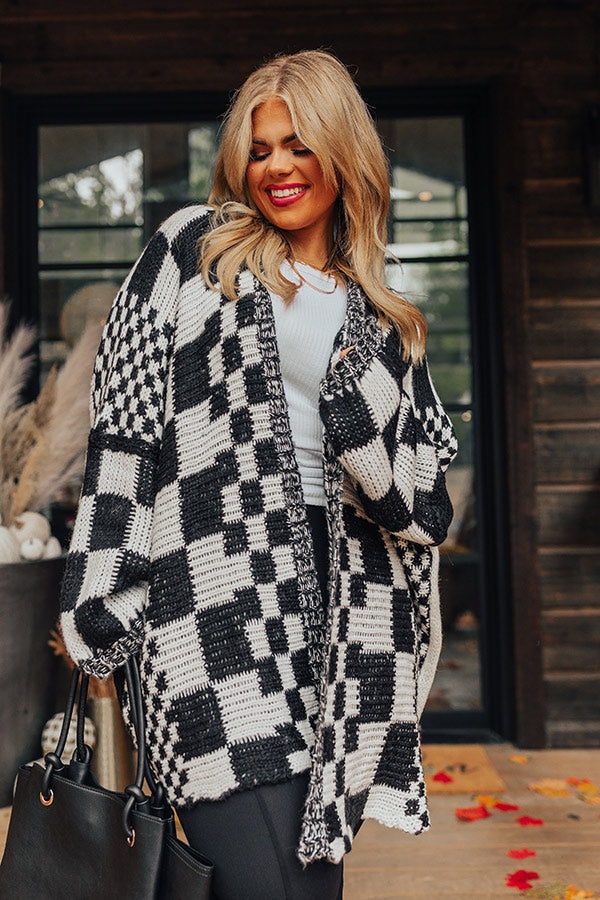 Cute Energy Knit Cardigan Curves Image - 2