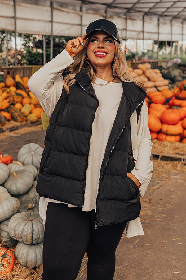 Venture Out Puffer Vest in Black Curves